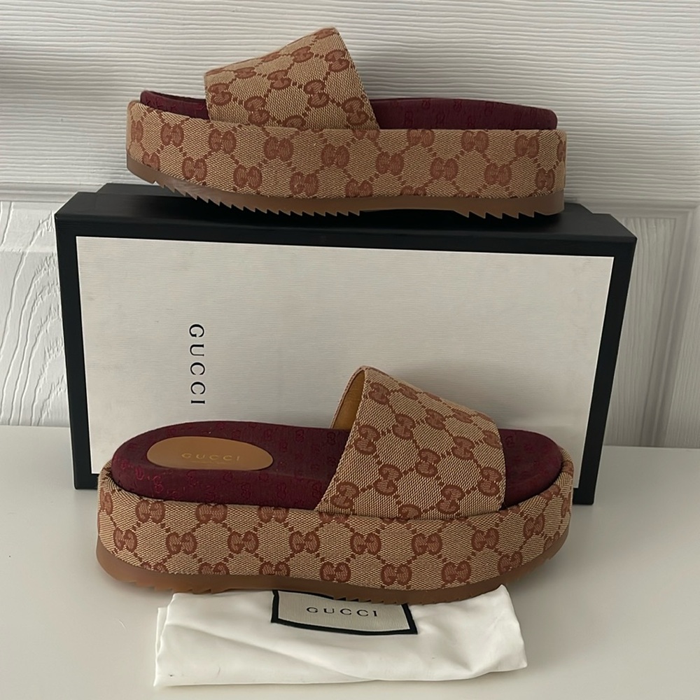 New Authentic Gucci GG platform sandal. Sz 6.5US/36.5 IT